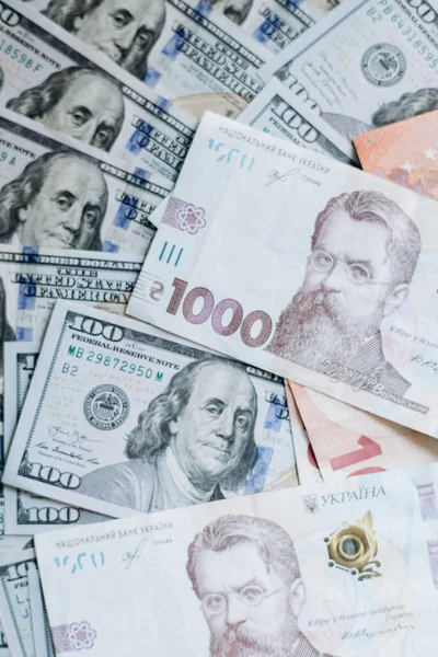 Dolarové Bankovky Usa Americké Dolary Peníze Usa Ukrajinské Hřivny 1000 — Stock fotografie
