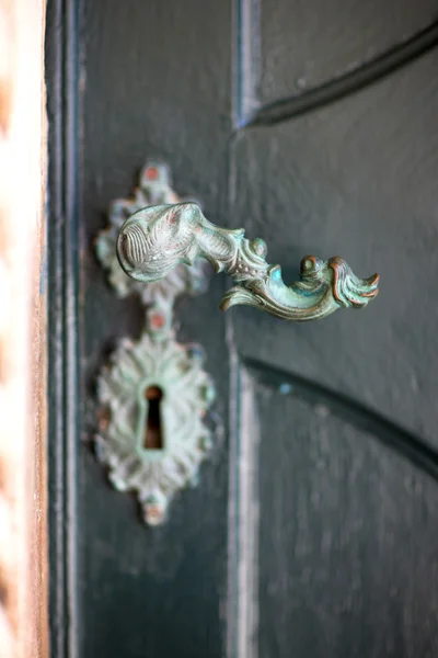 Decorative antique door handle — Stock Photo, Image