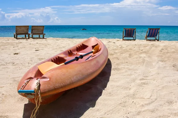 Piękna tropikalna plaża — Zdjęcie stockowe