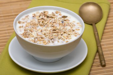 lezzetli ve sağlıklı granola veya müsli