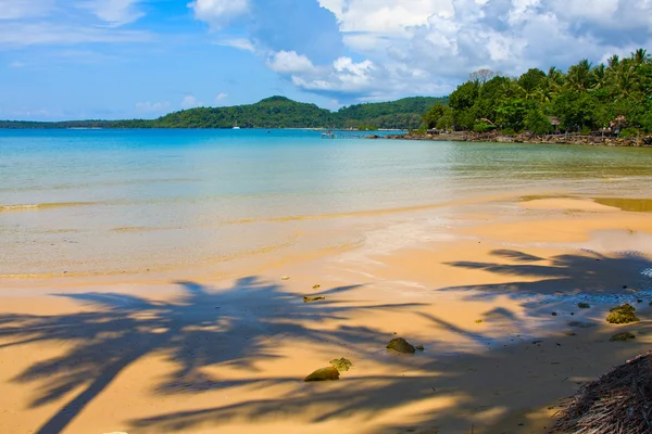 Vacker tropisk strand, thailand — Stockfoto