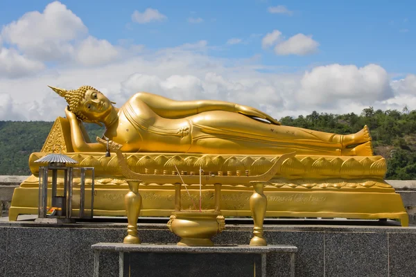 Ležící buddha v Thajsku . — Stock fotografie