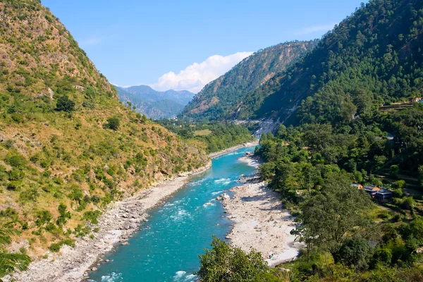 Ganges rivier in de bergen van de Himalaya — Stockfoto