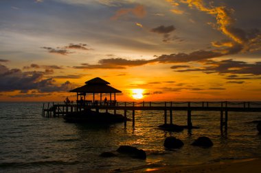 tropik gün batımı