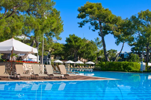 Schwimmbad in der Türkei — Stockfoto