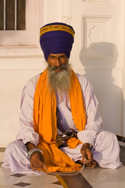 Uomo Sikh ad Amritsar, India . — Foto Stock