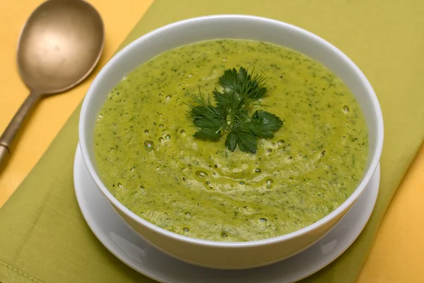 Sopa de crema de espinacas —  Fotos de Stock