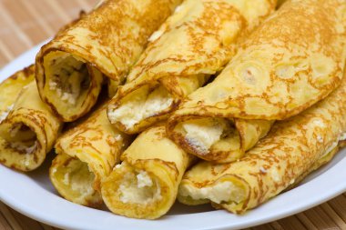 Blintzes (peynirli gözleme)