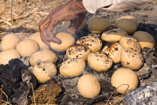 Indian bread baking — Stock Photo, Image