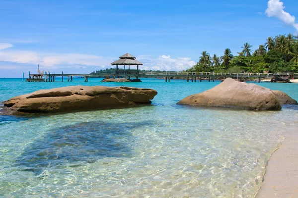 Vacker tropisk strand, thailand — Stockfoto