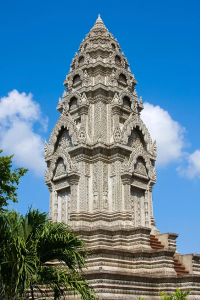 Temple bouddhiste au Cambodge à Phnom Penh.  . — Photo