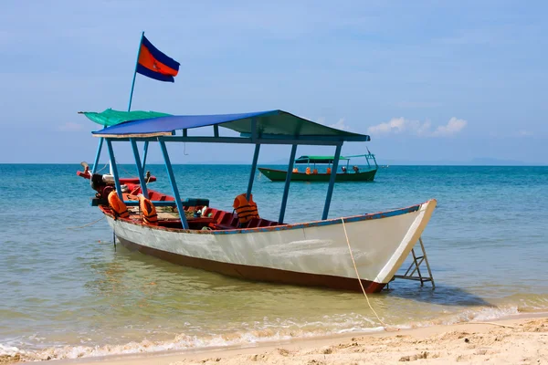 Barca sul mare in Cambogia — Foto Stock