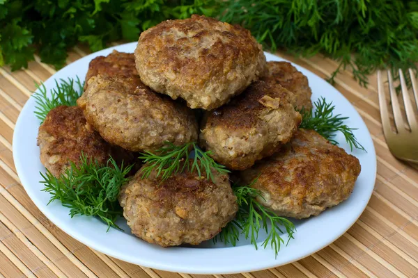 Gebratenes Schnitzel — Stockfoto