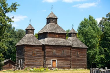 ahşap Ukraynalı antika Ortodoks Kilisesi yaz aylarında pirogovo Müzesi, kiev, Ukrayna