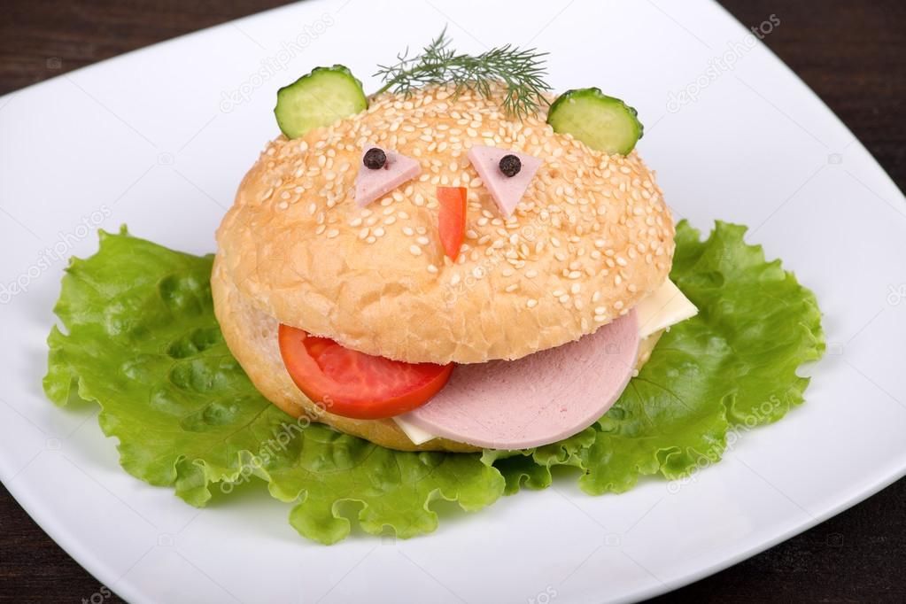 Fun food for kids - hamburger looks like a funny muzzle