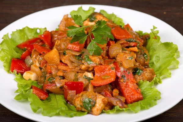 Vegetables with chicken in a curry sauce — Stock Photo, Image