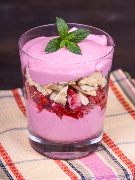 Aardbeien en framboos smoothie — Stockfoto