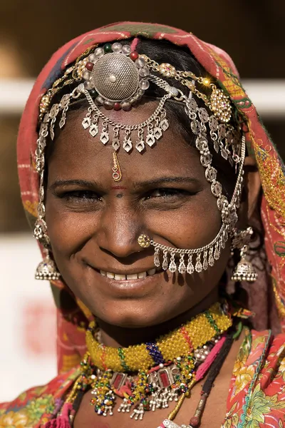 Retrato de una mujer de la India Rajasthani Imagen de archivo