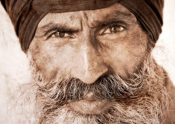 Sikh man in Amritsar, India. Artwork in retro style. — Stock Photo, Image