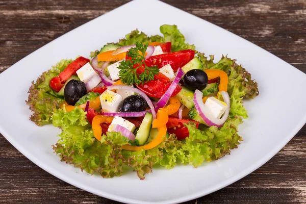 Ensalada griega de verduras frescas, primer plano — Foto de Stock