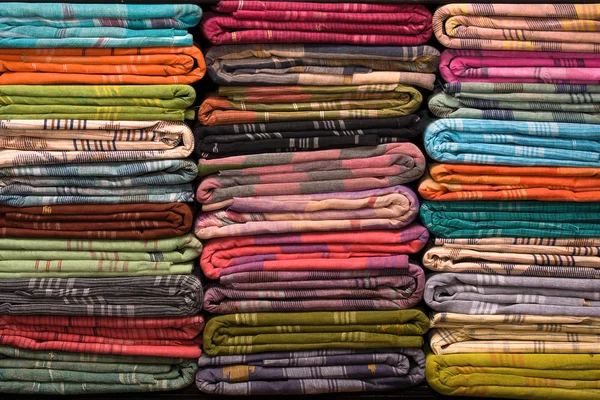 Renkli kumaş rulo — Stok fotoğraf