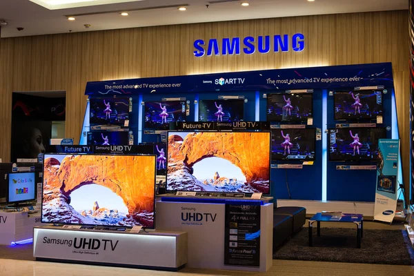 Samsung stand in Siam Paragon Mall. Bangkok, Thailand. — Stock Photo, Image