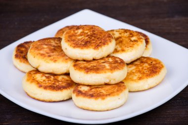 lezzetli ev yapımı peynir krep tatlı