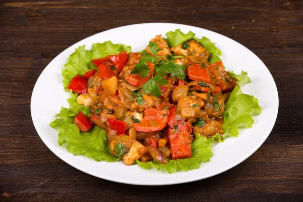 Grönsaker med kyckling i currysås — Stockfoto