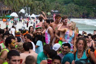 Dolunay parti içinde koh Samui, Tayland.