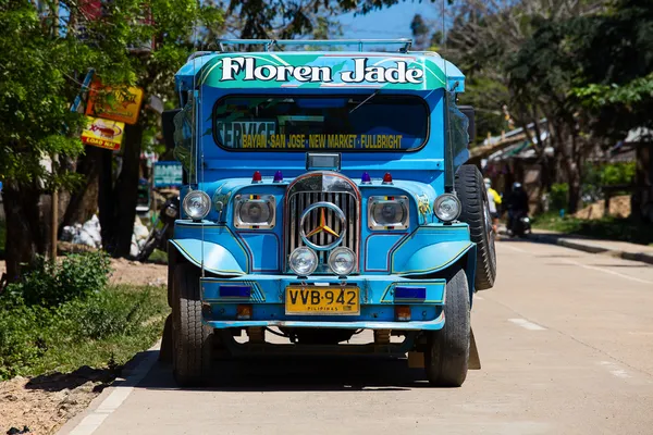 Jeepney, Filippinerna . — Stockfoto