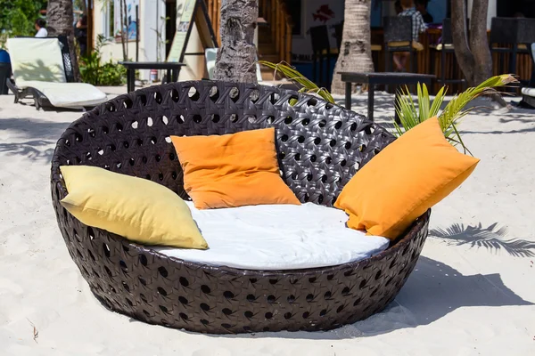 在阳光海岸的沙滩椅。菲律宾岛马拉 — 图库照片
