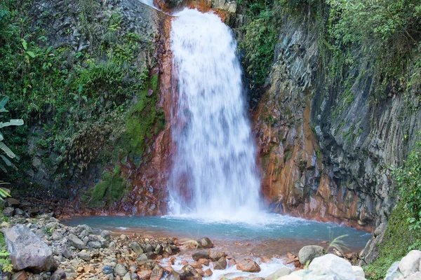 Vodopád v dumaguete, Filipíny. — Stock fotografie