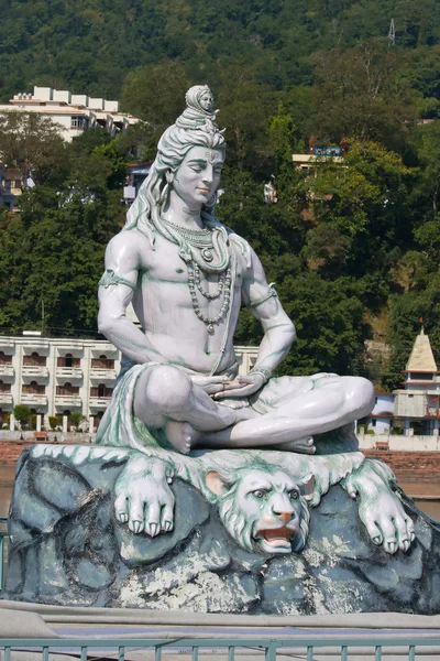 Estátua de Shiva em Rishikesh, Índia — Fotografia de Stock