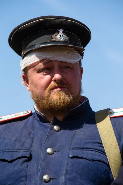 赤い星の歴史クラブのメンバー歴史的ソビエトの間第二次世界大戦の歴史の再現に制服を着用します。 — ストック写真