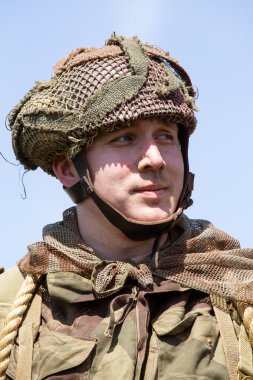 Kiev, Ukrayna savaşının tarihi canlandırma