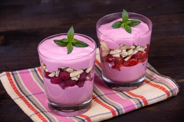 Strawberry and raspberry smoothie — Stock Photo, Image