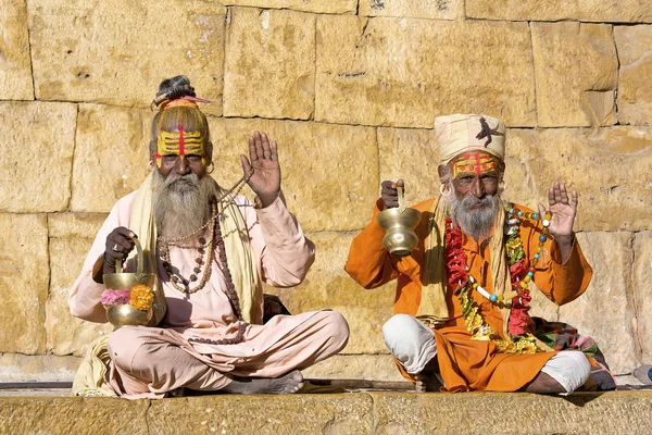 Sadhu indiano (sant'uomo ) — Foto Stock