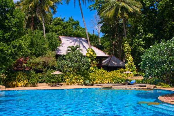 Swimming pool in spa resort . Thailand . — Stock Fotó