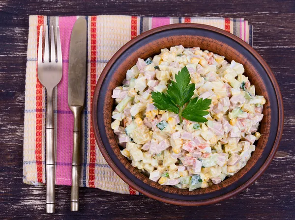 salata olivier plaka