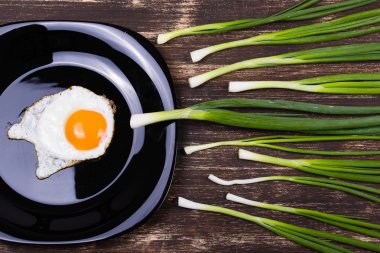 Egg , chives and plate clipart