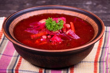 Ukrayna ve Rus ulusal kırmızı borsch