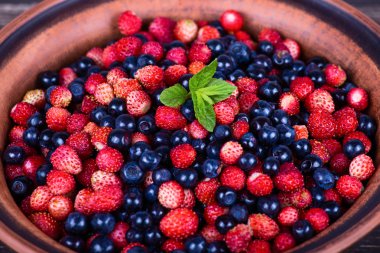 çilek ve yaban mersini, yaban berry