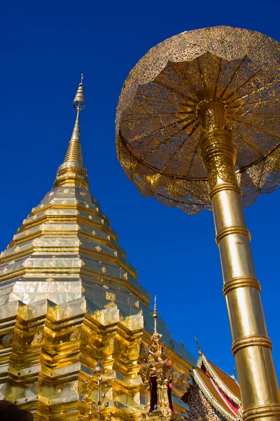 Doi suthep templo en Tailandia —  Fotos de Stock