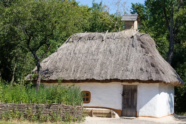木结构房屋。基辅乌克兰 — 图库照片