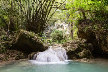 şelale içinde oslob, Filipinler.
