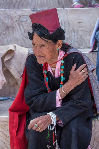 Ladakh Indie Czerwiec 2015 Tybetańskie Buddyjskie Staruszki Podczas Festiwalu Hemis — Zdjęcie stockowe