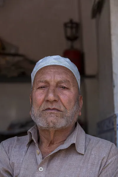 Srinagar India July 2015 Indian Old Man Street Market Srinagar — Stock Photo, Image