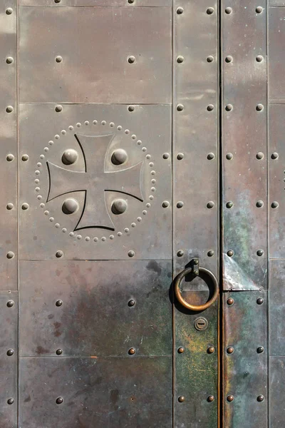Tiflis Gürcistan Antik Metal Kapı Kapı Tokmağı Yakın Çekim — Stok fotoğraf