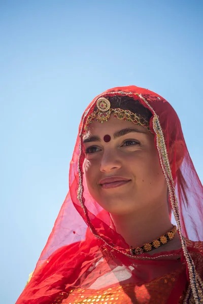 Jaisalmer India มภาพ 2017 งชาวอ นเด ยสวมช ดราชสถานแบบด งเด วมเทศกาลทะเลทรายใน — ภาพถ่ายสต็อก