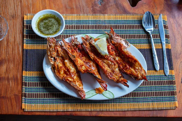 Grilled Tiger Prawns Plate Fish Restaurant Ngapali Myanmar Burma Close — Stock Photo, Image